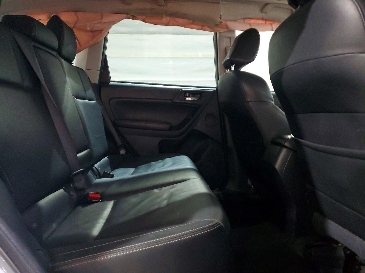 2018 SUBARU FORESTER