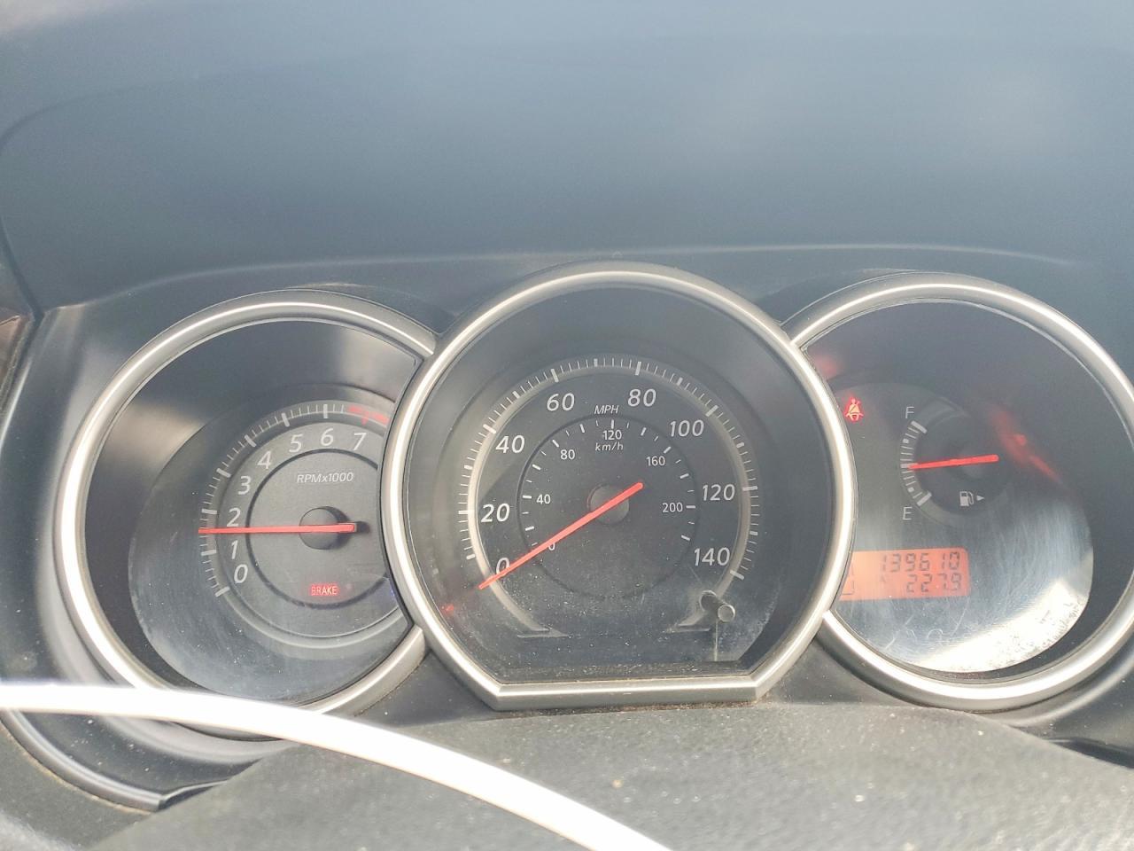 2011 NISSAN VERSA