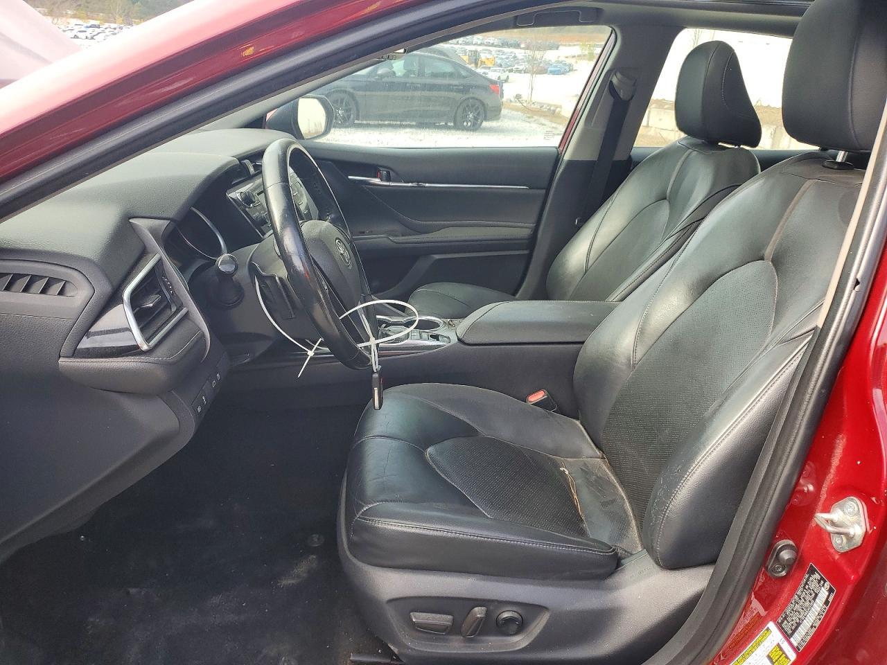 2018 TOYOTA CAMRY