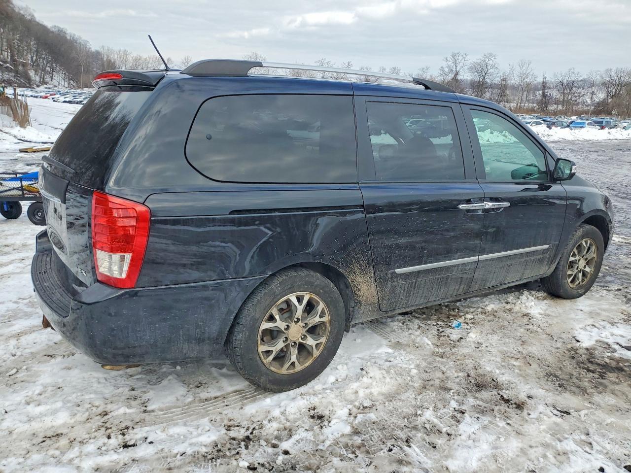 2014 KIA SEDONA