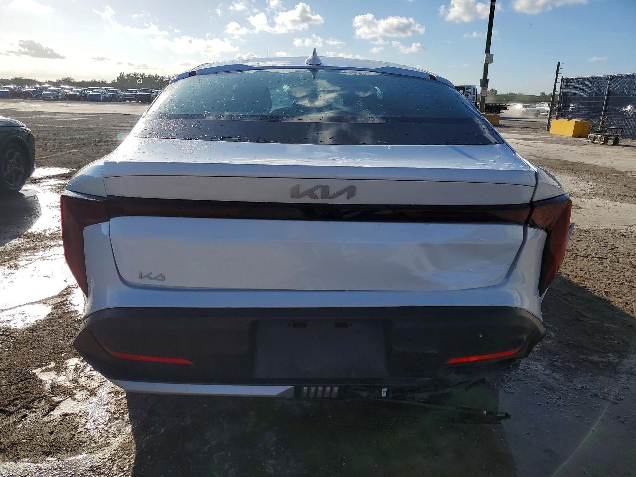 2025 KIA K4