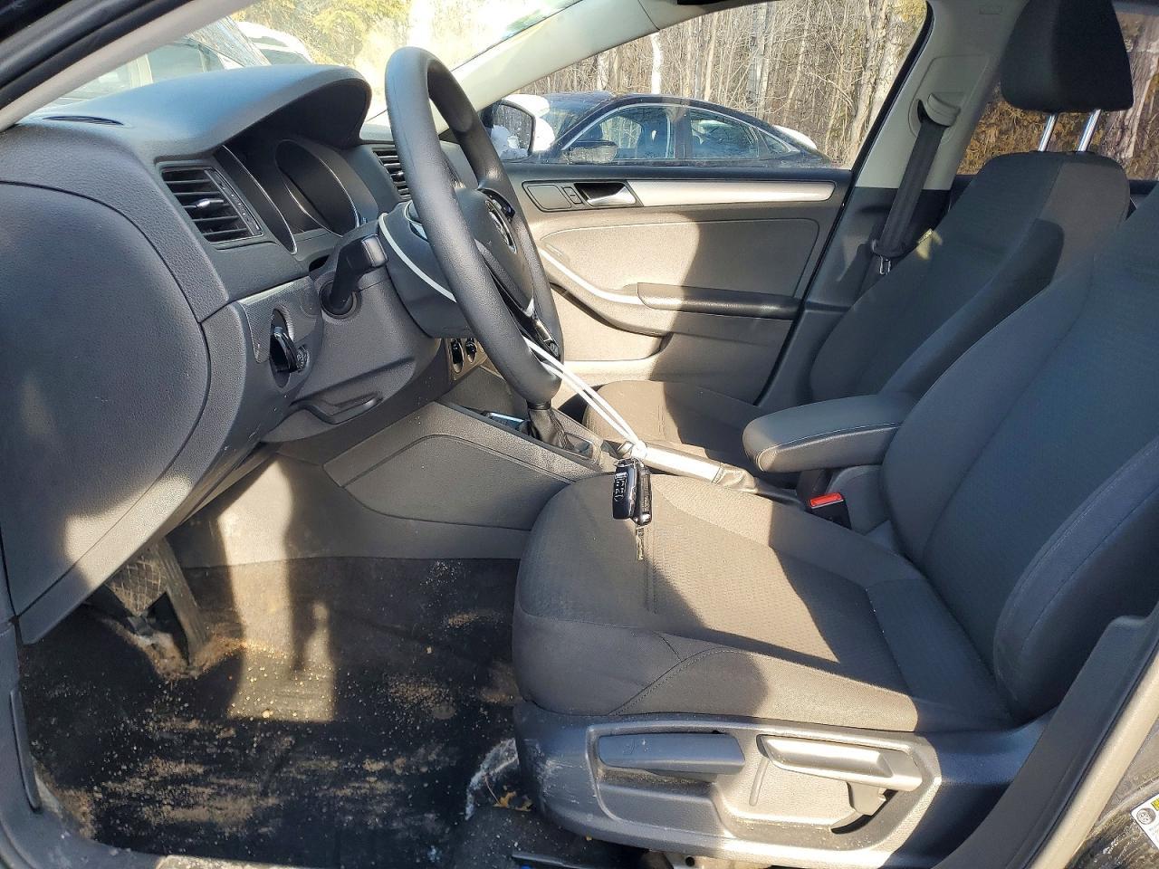 2016 VOLKSWAGEN JETTA