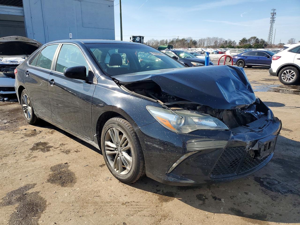 2015 TOYOTA CAMRY