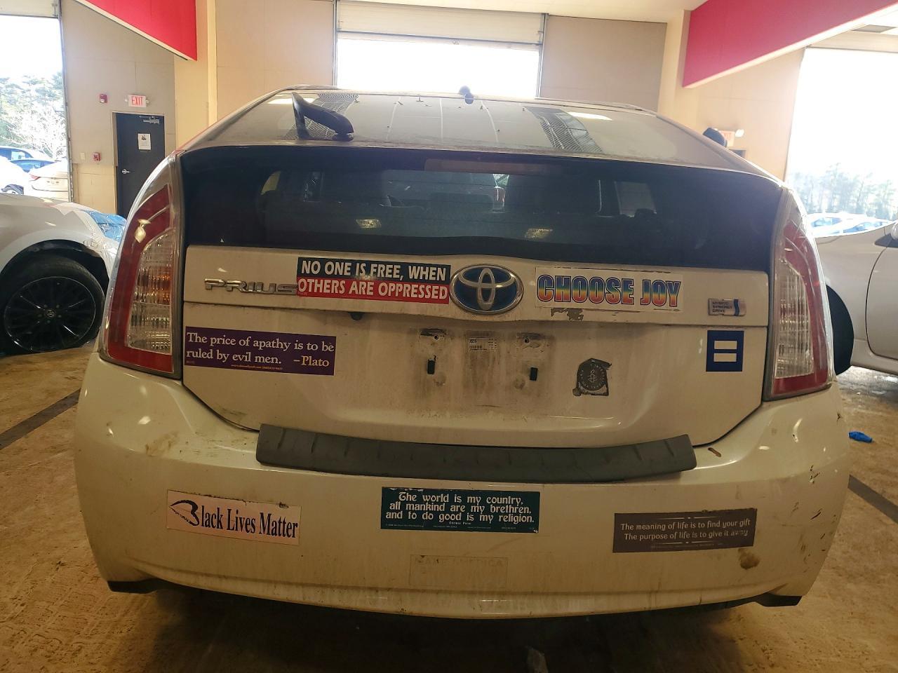 2012 TOYOTA PRIUS