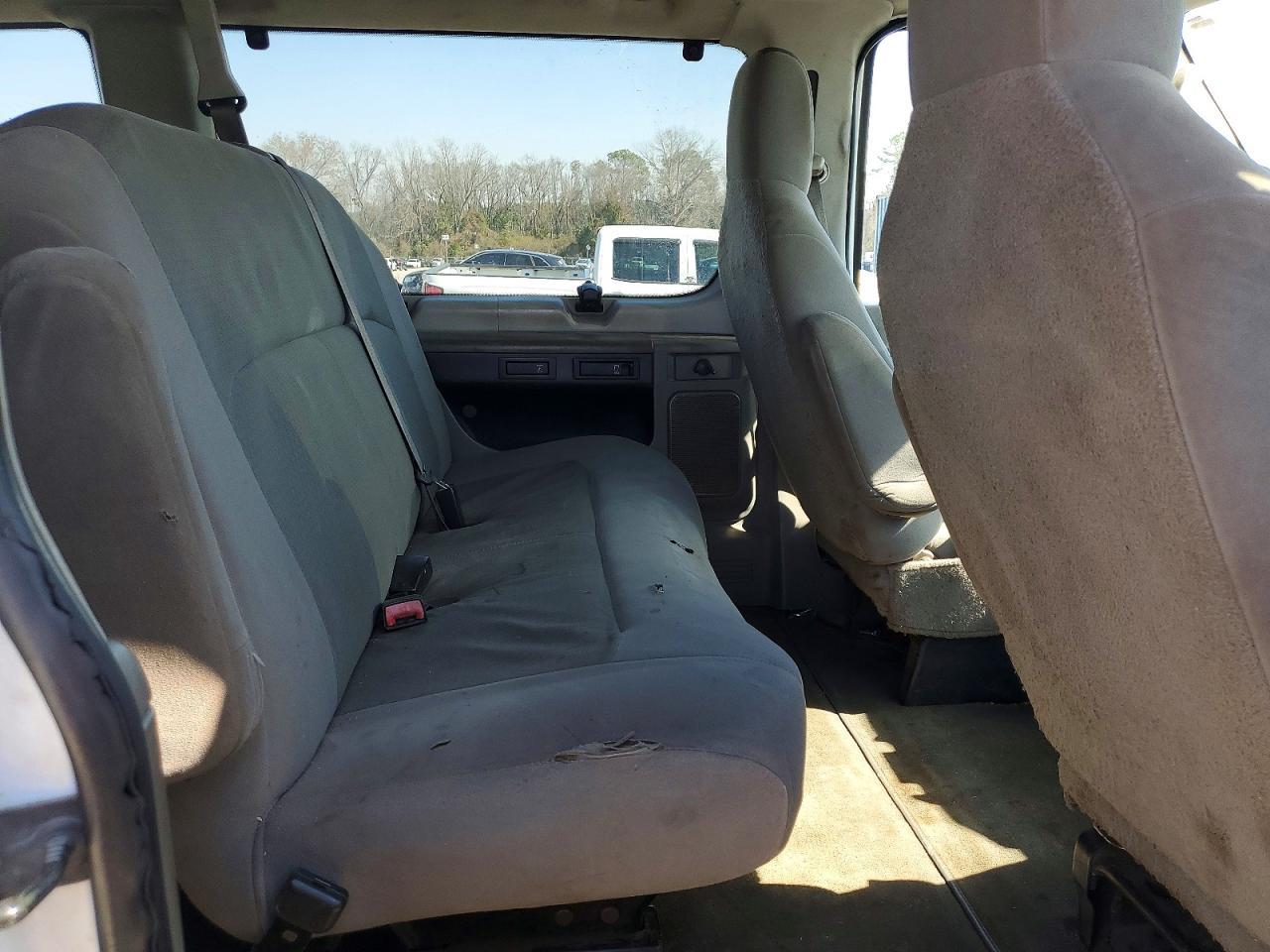 2009 FORD Econoline E350