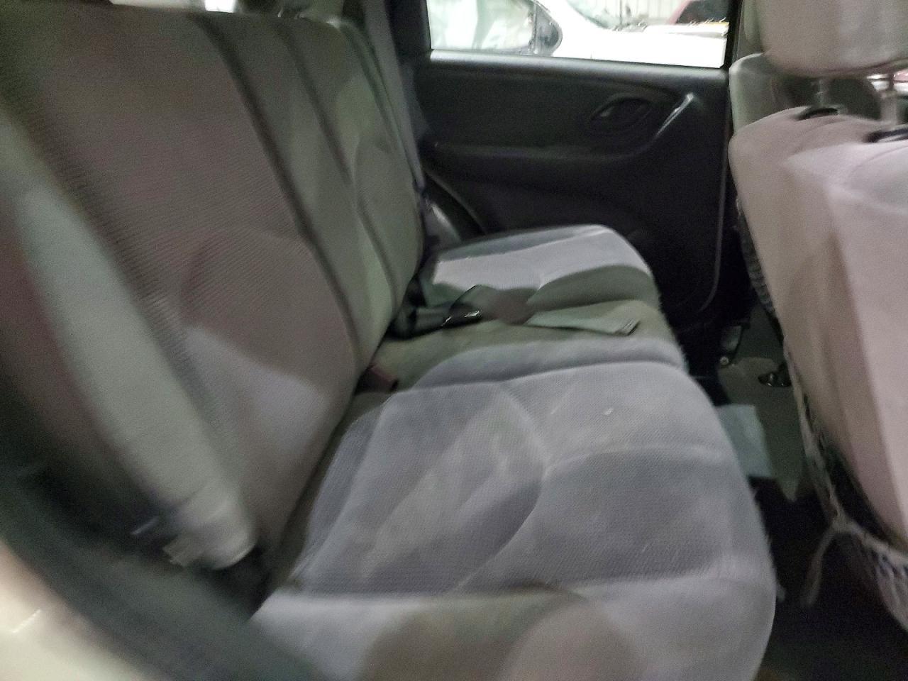 2003 MAZDA Tribute