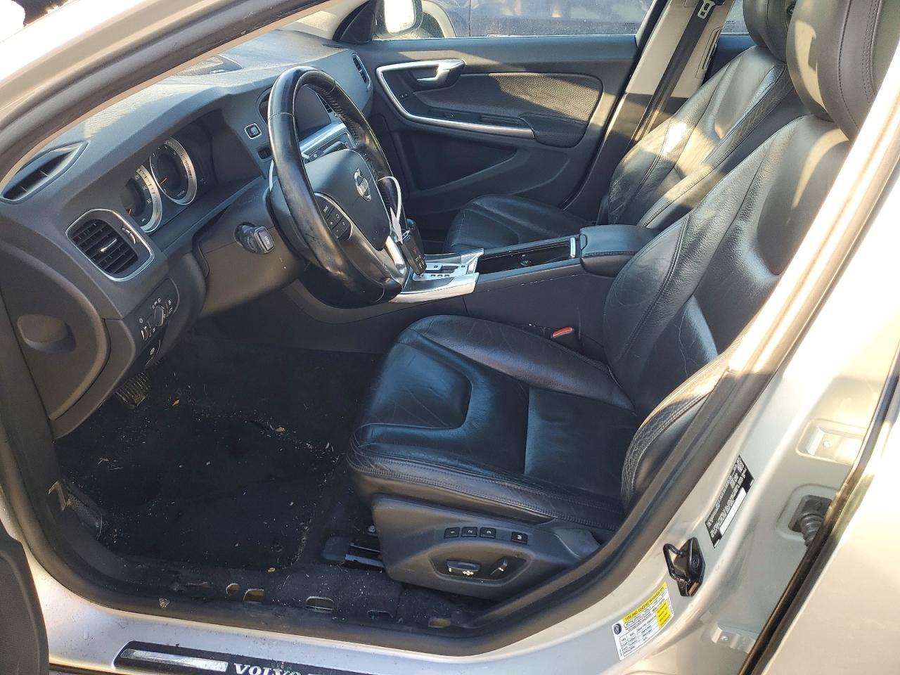 2012 VOLVO S60