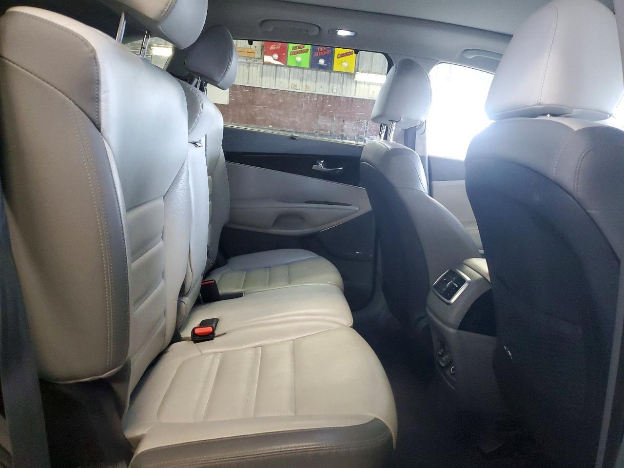 2019 KIA SORENTO