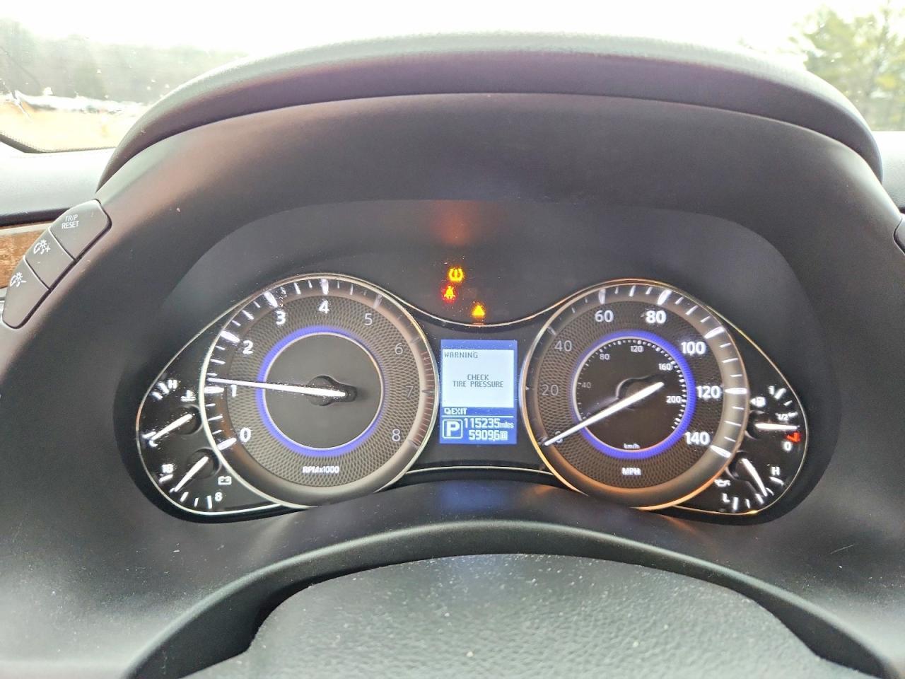 2017 INFINITI QX80