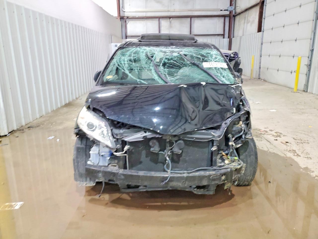 2018 TOYOTA SIENNA