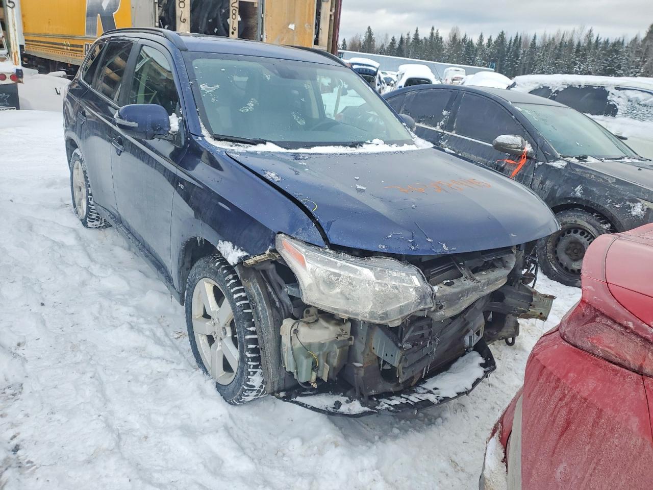 2014 MITSUBISHI outlander