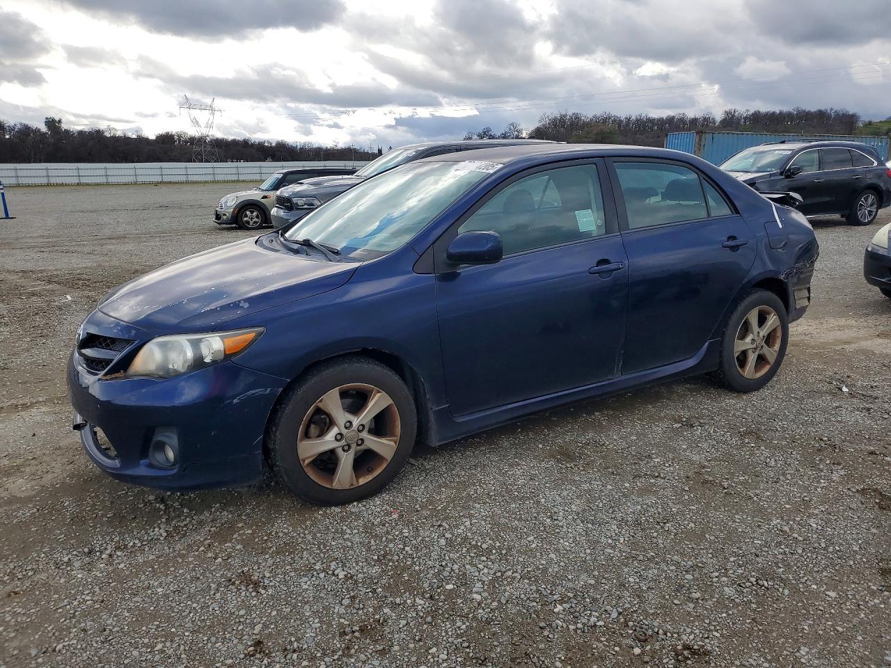 2013 TOYOTA COROLLA