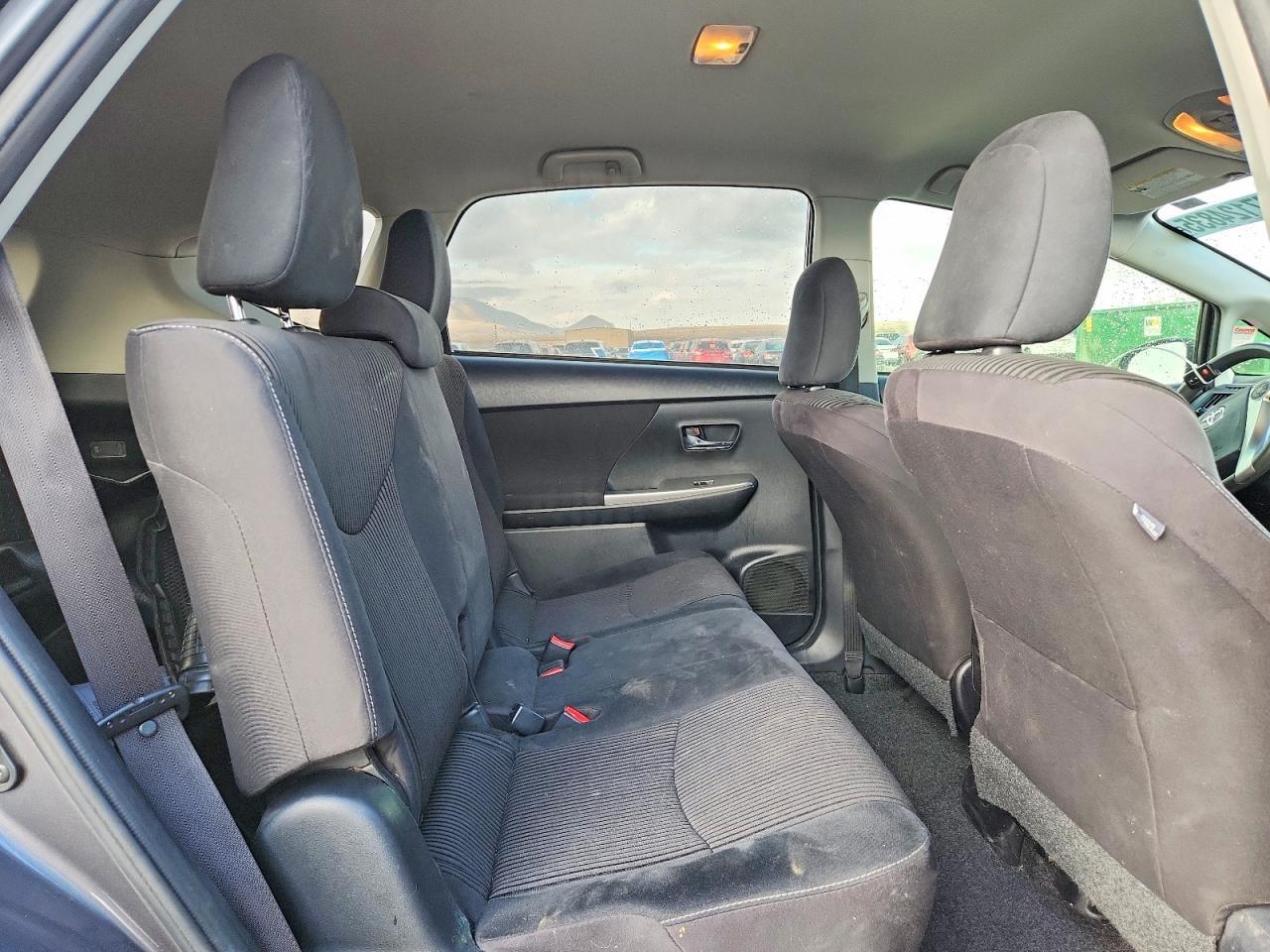 2016 TOYOTA PRIUS V