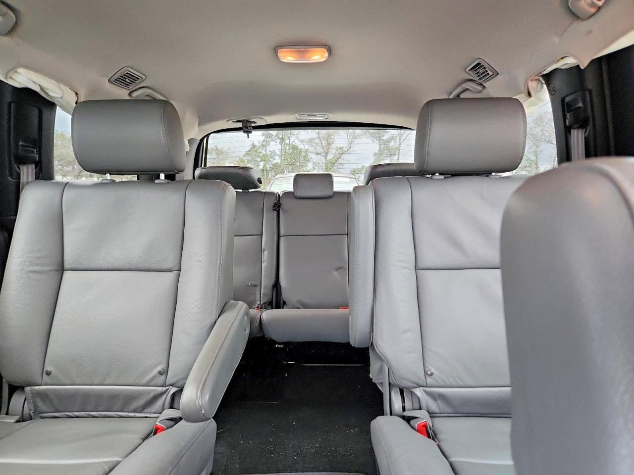 2016 TOYOTA Sequoia