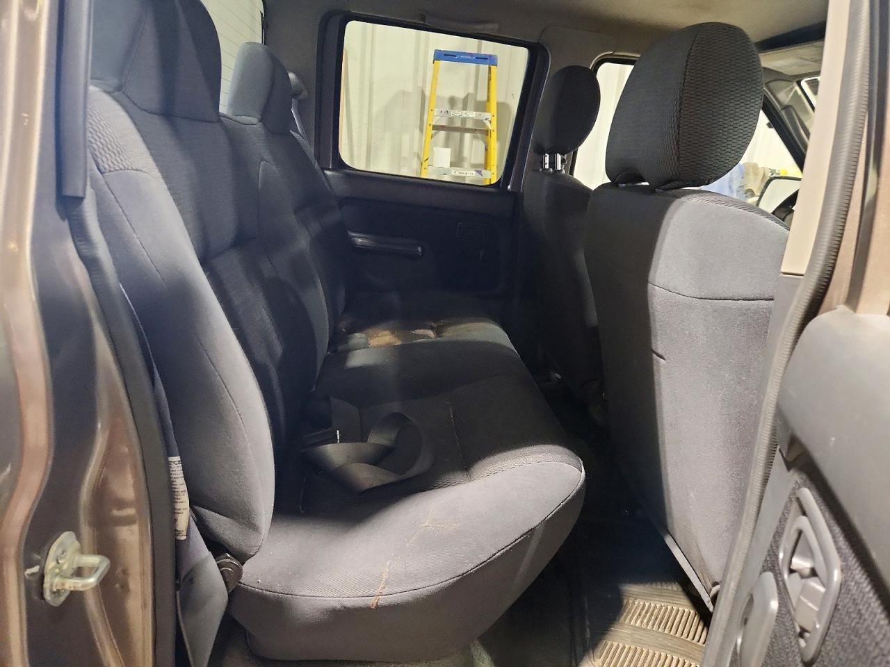 2004 NISSAN Frontier