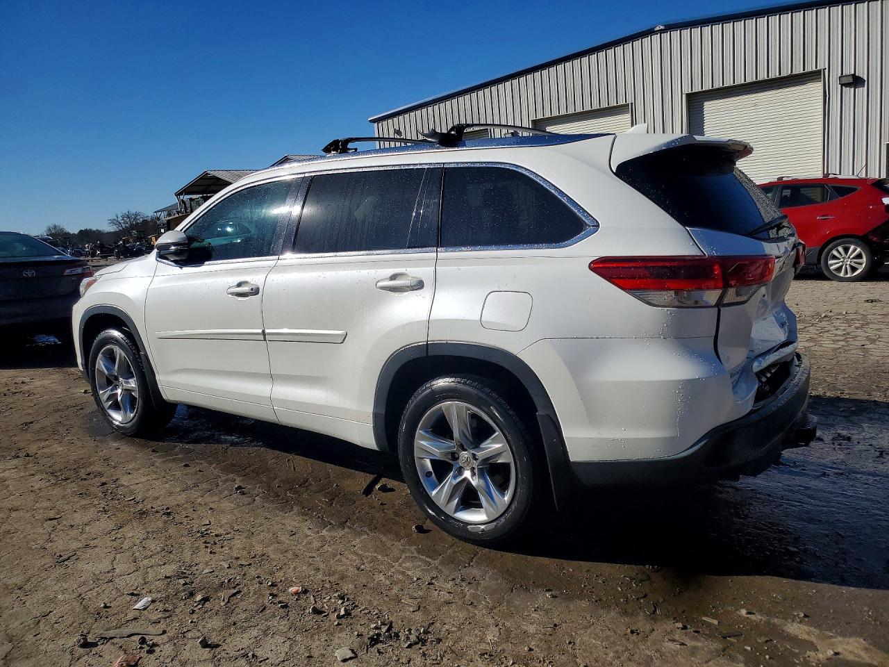 2018 TOYOTA HIGHLANDER