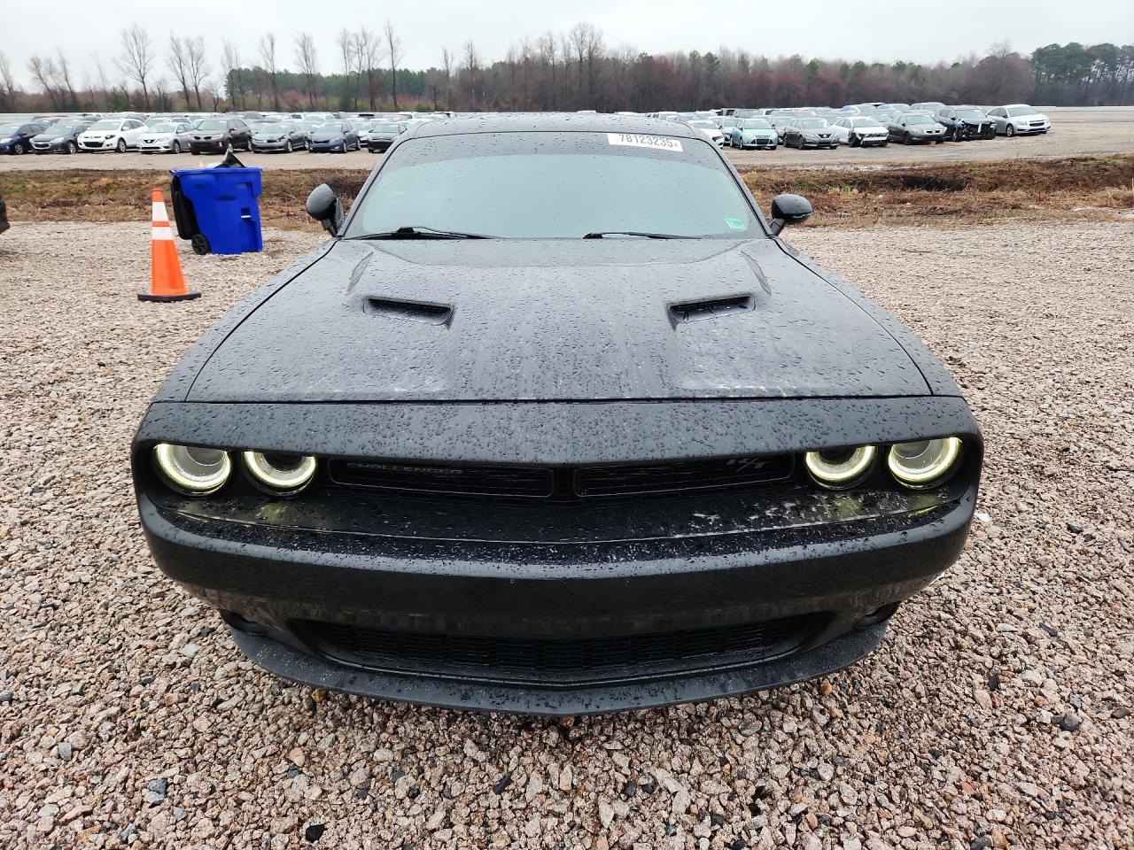 2017 DODGE Challenger