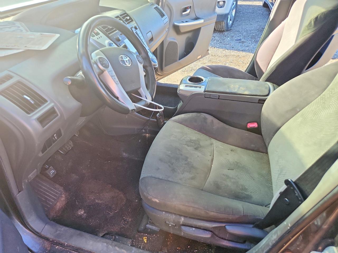 2012 TOYOTA PRIUS V