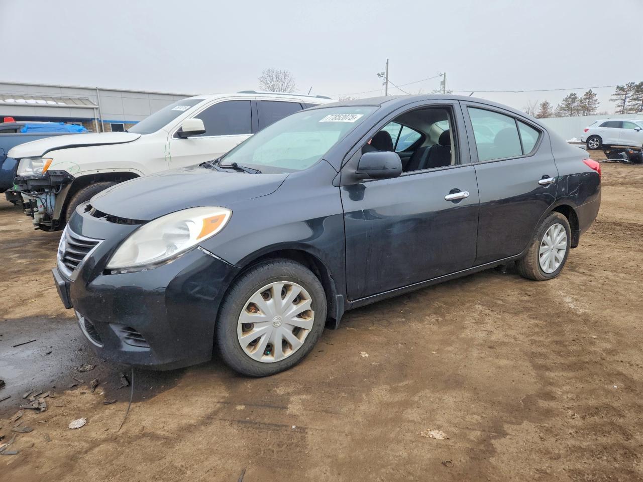 2014 NISSAN VERSA