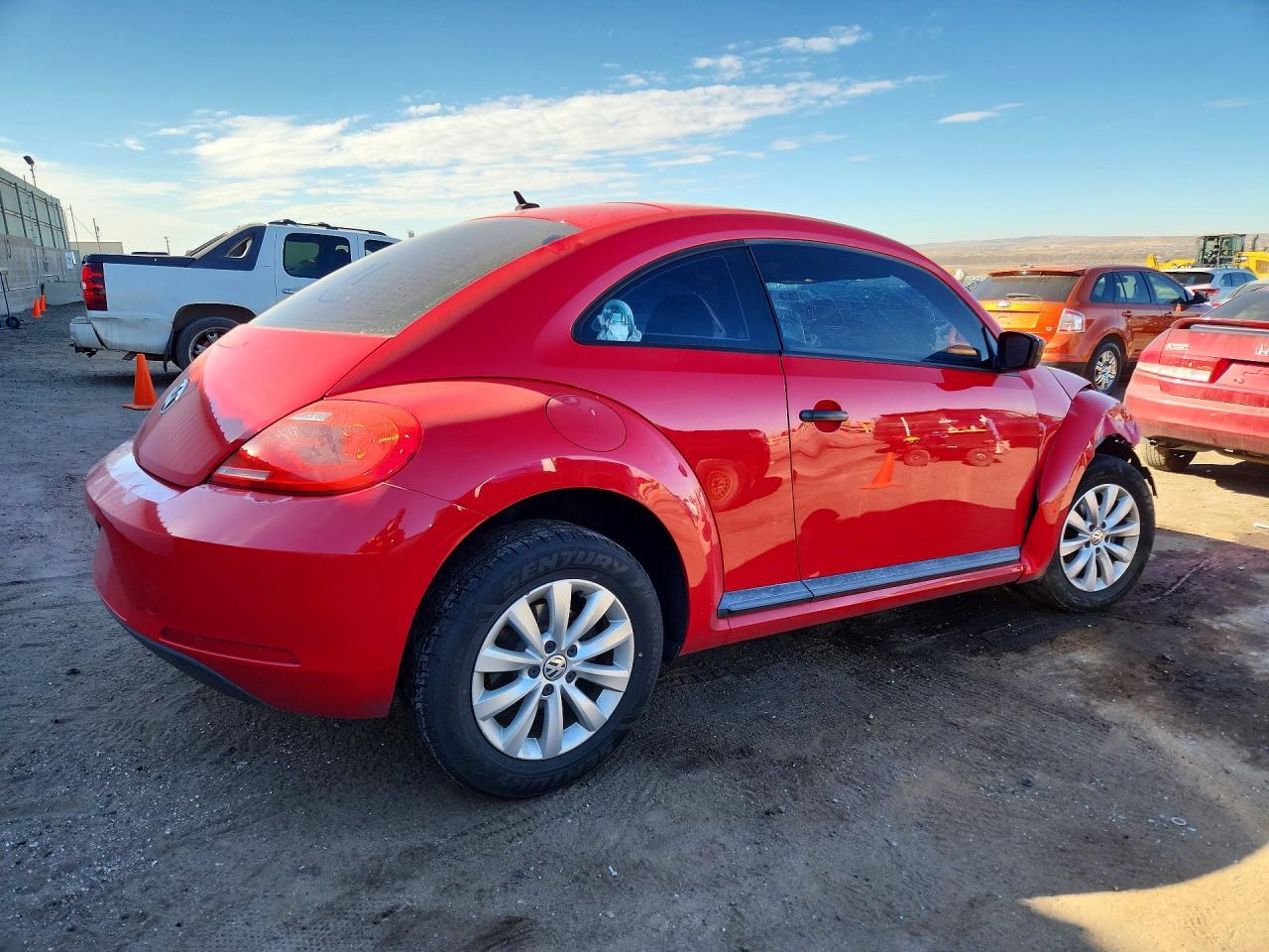 2013 VOLKSWAGEN Beetle
