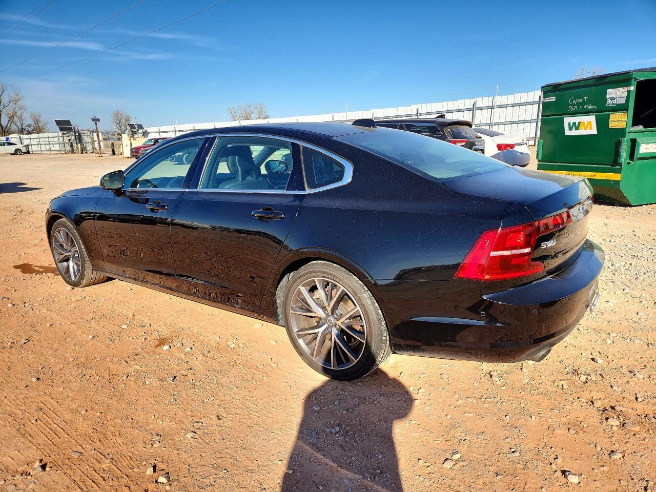 2018 VOLVO S90