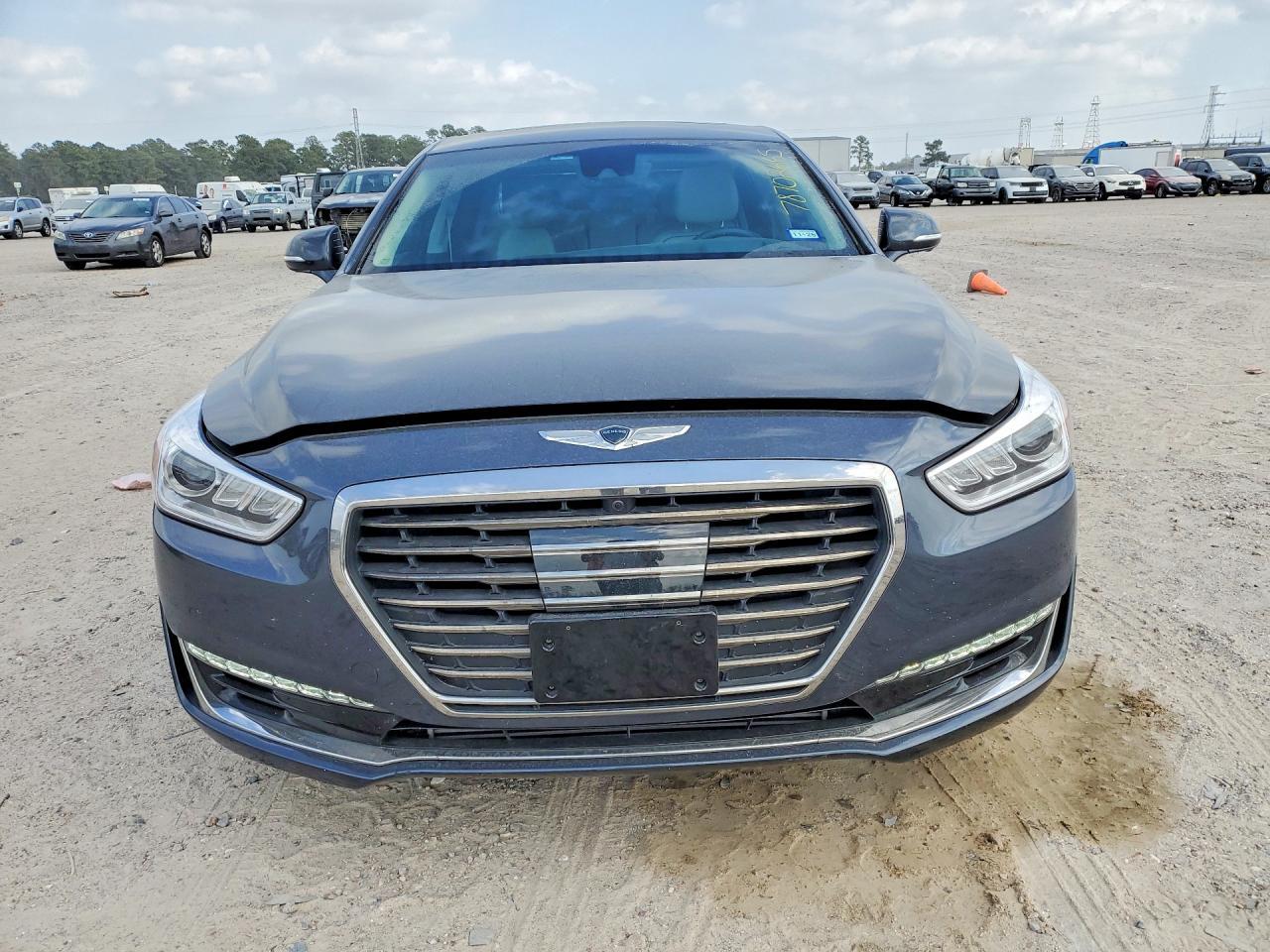 2017 GENESIS G90