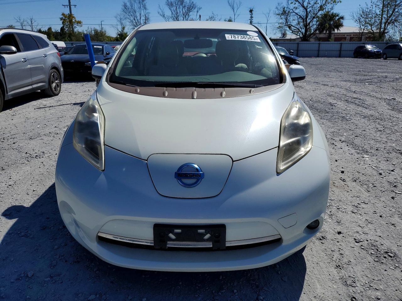 2011 NISSAN LEAF