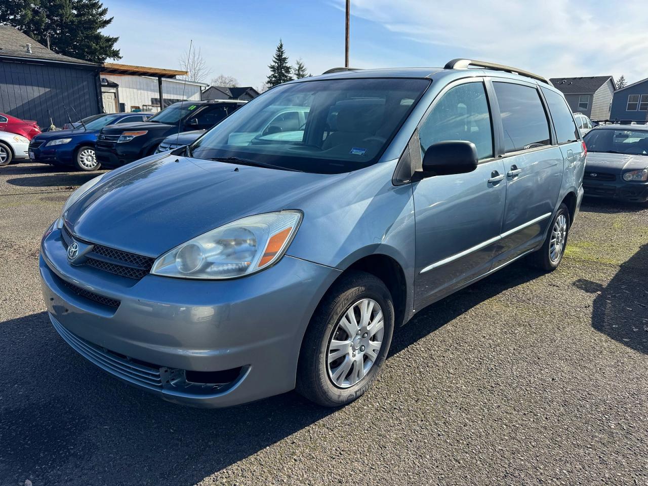 2004 TOYOTA SIENNA