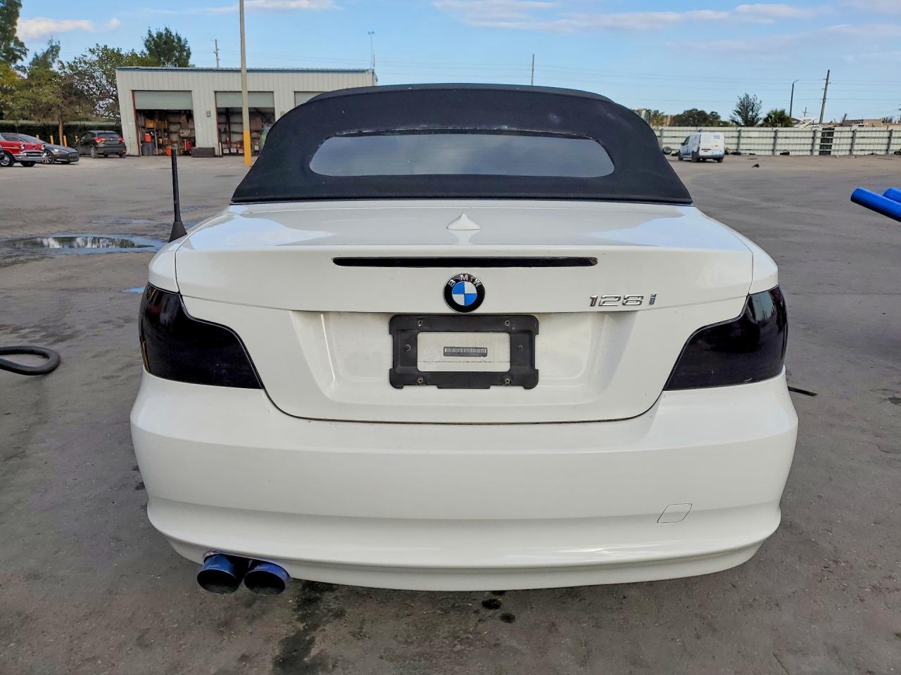 2011 BMW 1 Series
