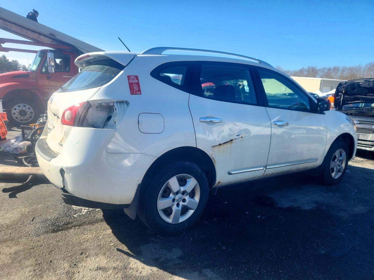 2014 NISSAN ROGUE