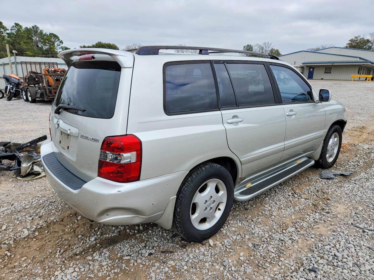 2005 TOYOTA HIGHLANDER