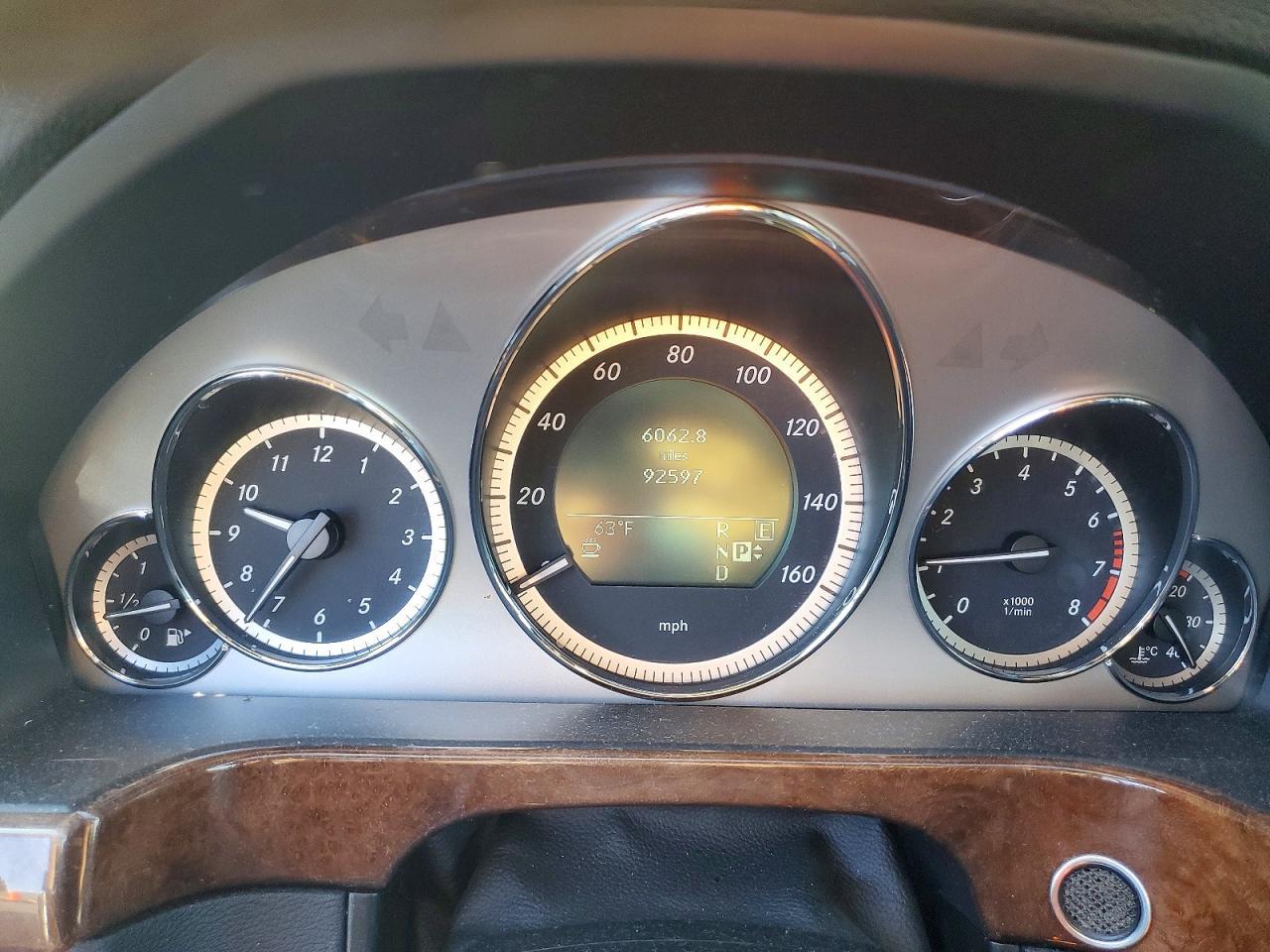 2011 MERCEDES-BENZ E-Class
