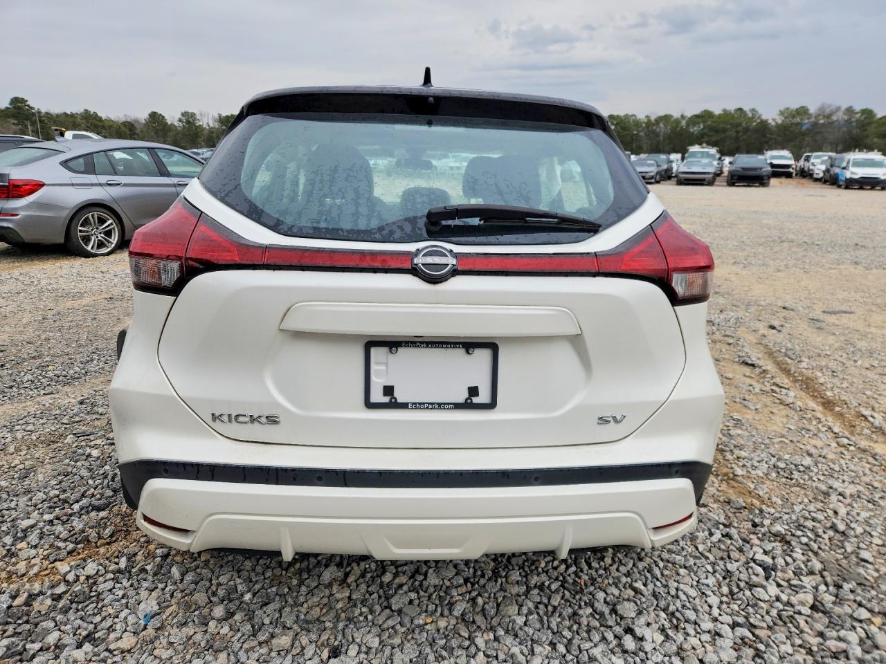 2022 NISSAN KICKS