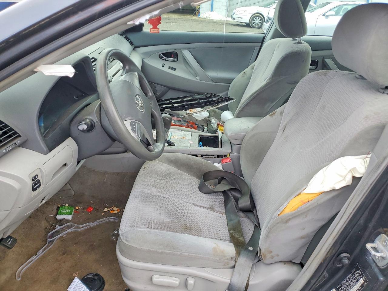 2010 TOYOTA CAMRY