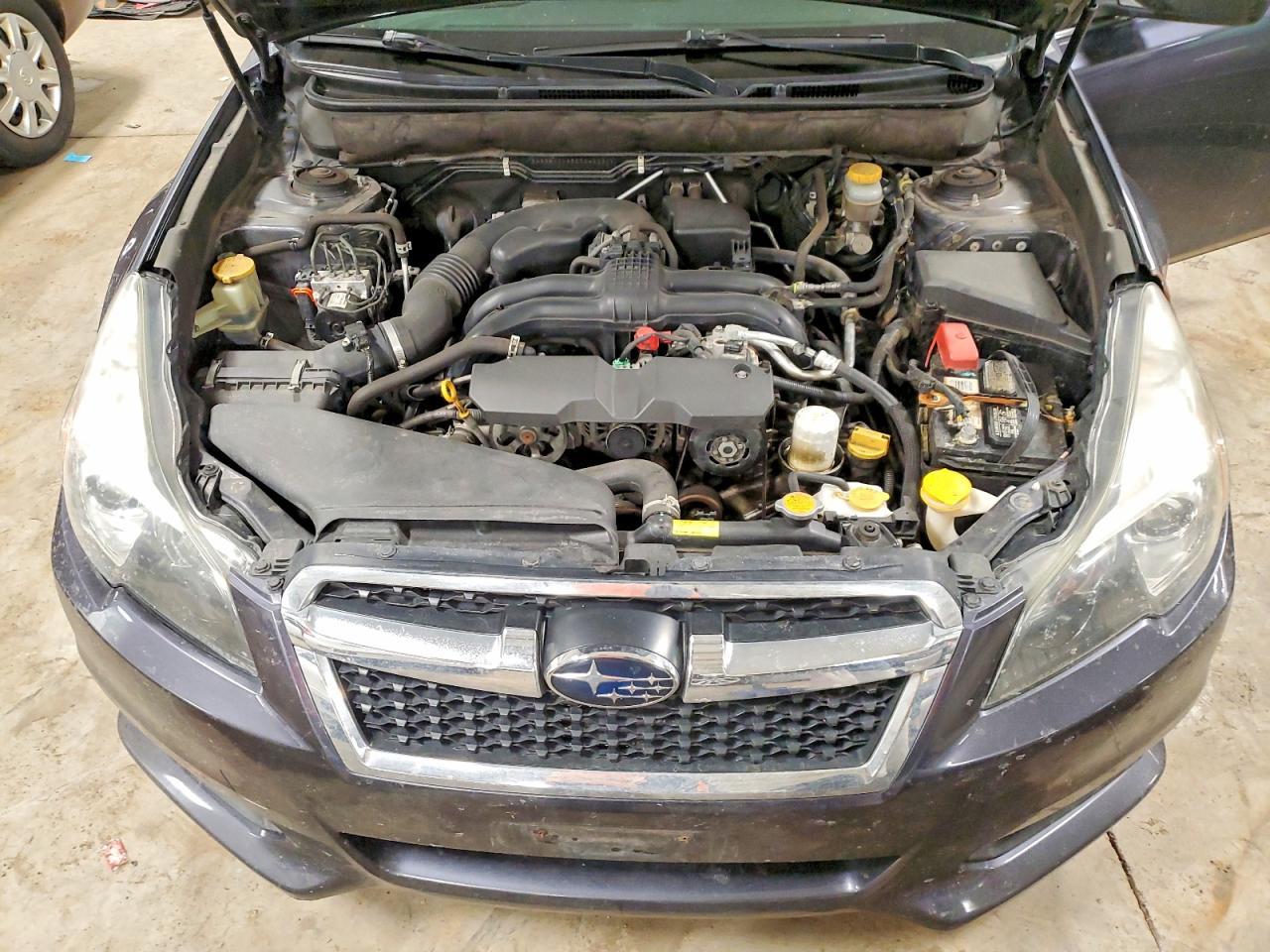 2013 SUBARU Legacy