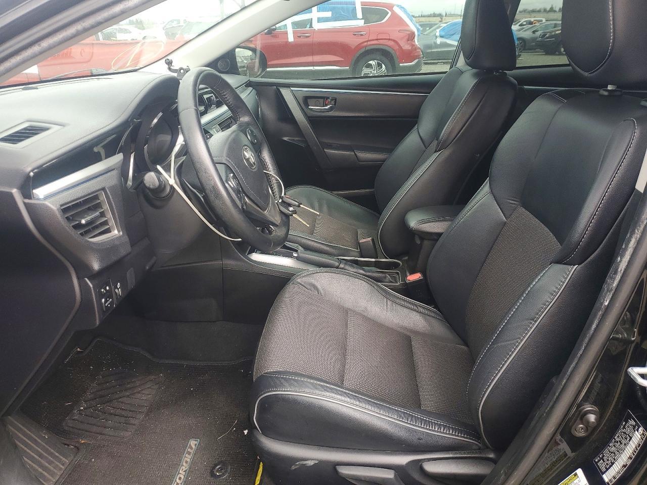 2015 TOYOTA COROLLA