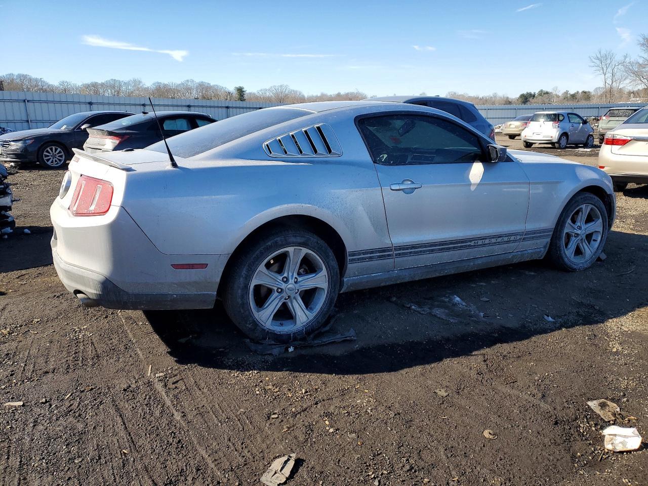2010 FORD MUSTANG