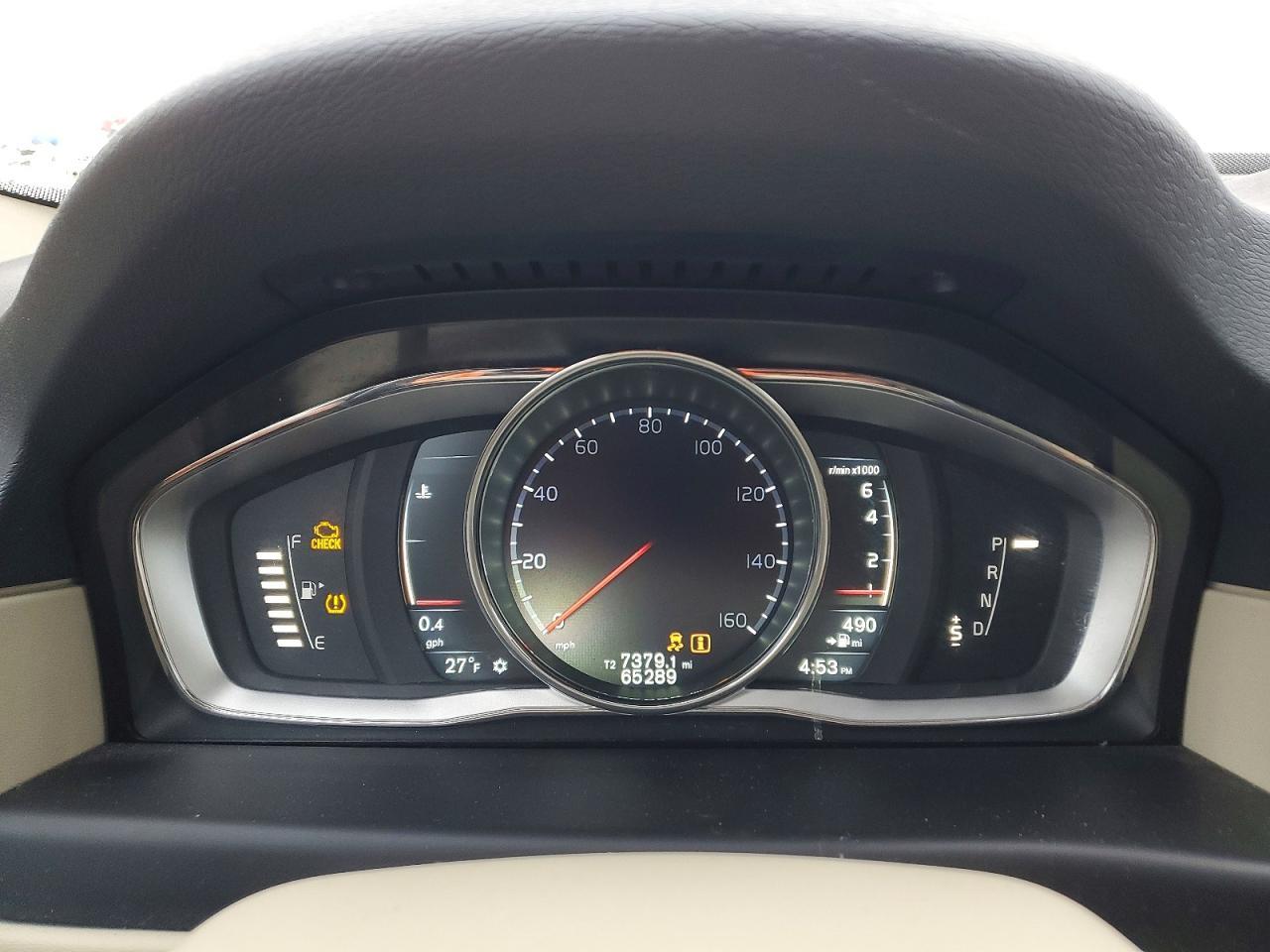 2015 VOLVO XC70