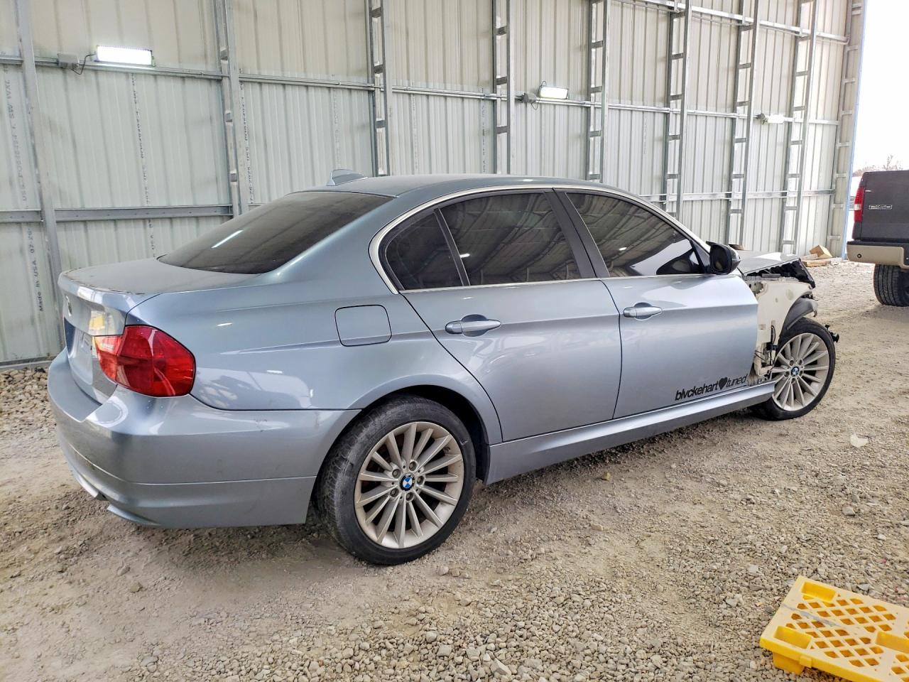 2010 BMW 3 SERIES