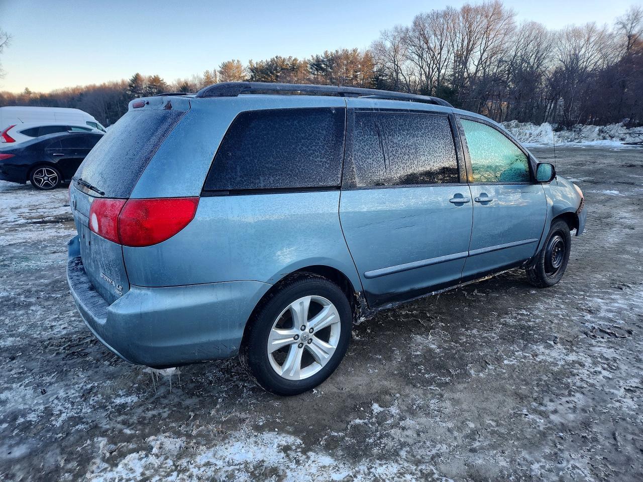 2006 TOYOTA SIENNA