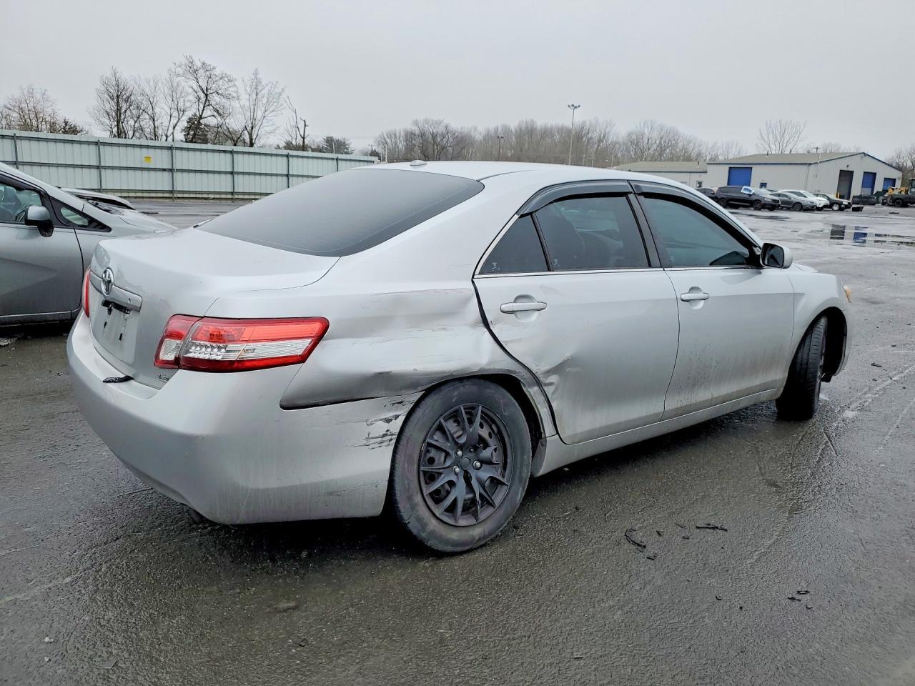 2010 TOYOTA CAMRY