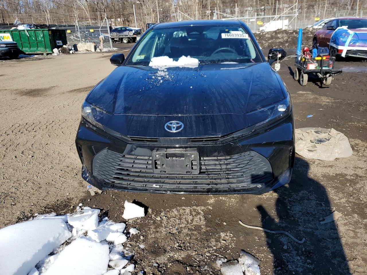 2025 TOYOTA CAMRY