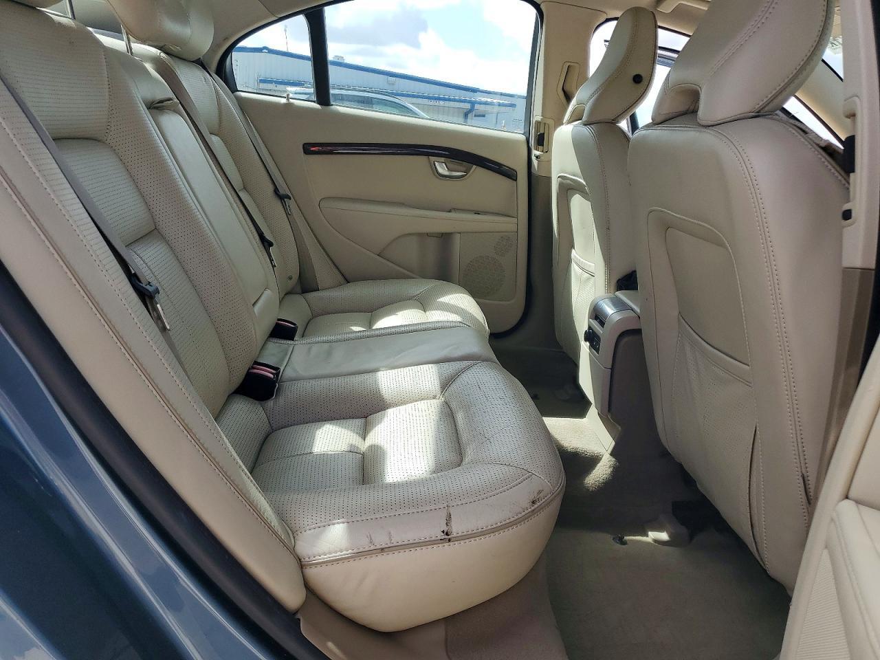 2012 VOLVO S80