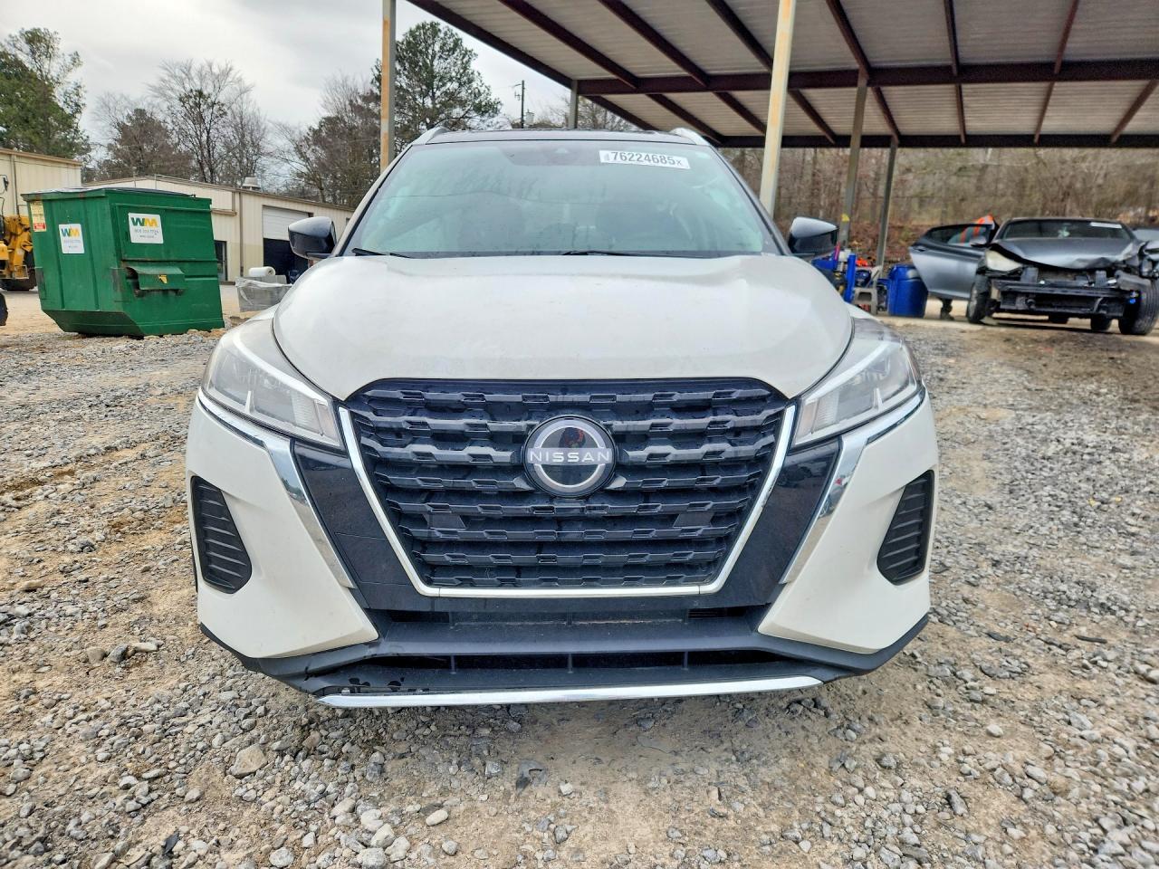 2022 NISSAN KICKS