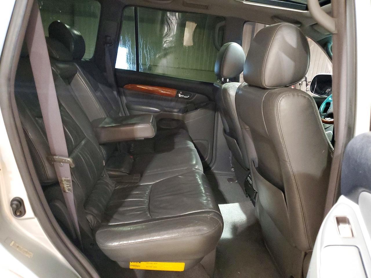 2004 LEXUS Gx 470