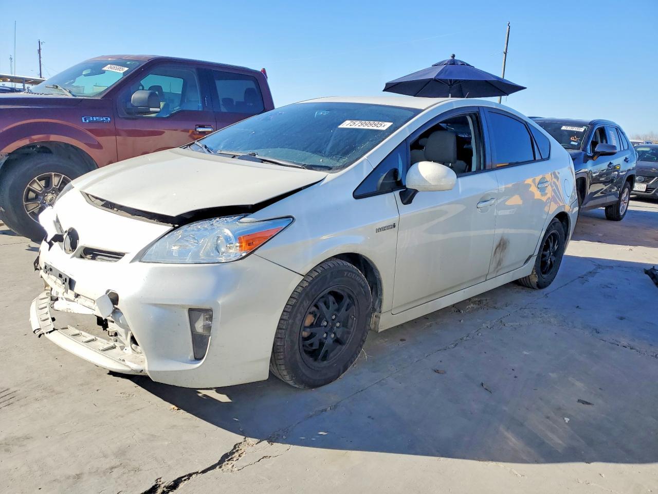 2015 TOYOTA PRIUS