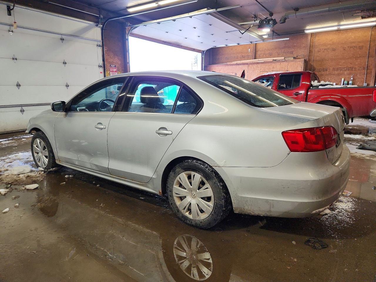 2013 VOLKSWAGEN JETTA