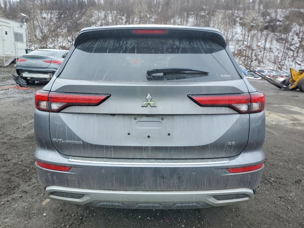 2022 MITSUBISHI outlander