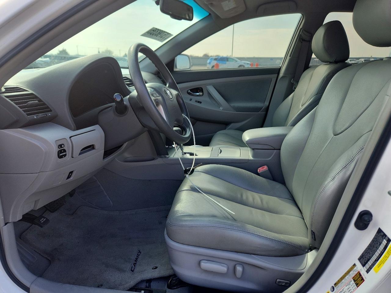 2010 TOYOTA CAMRY