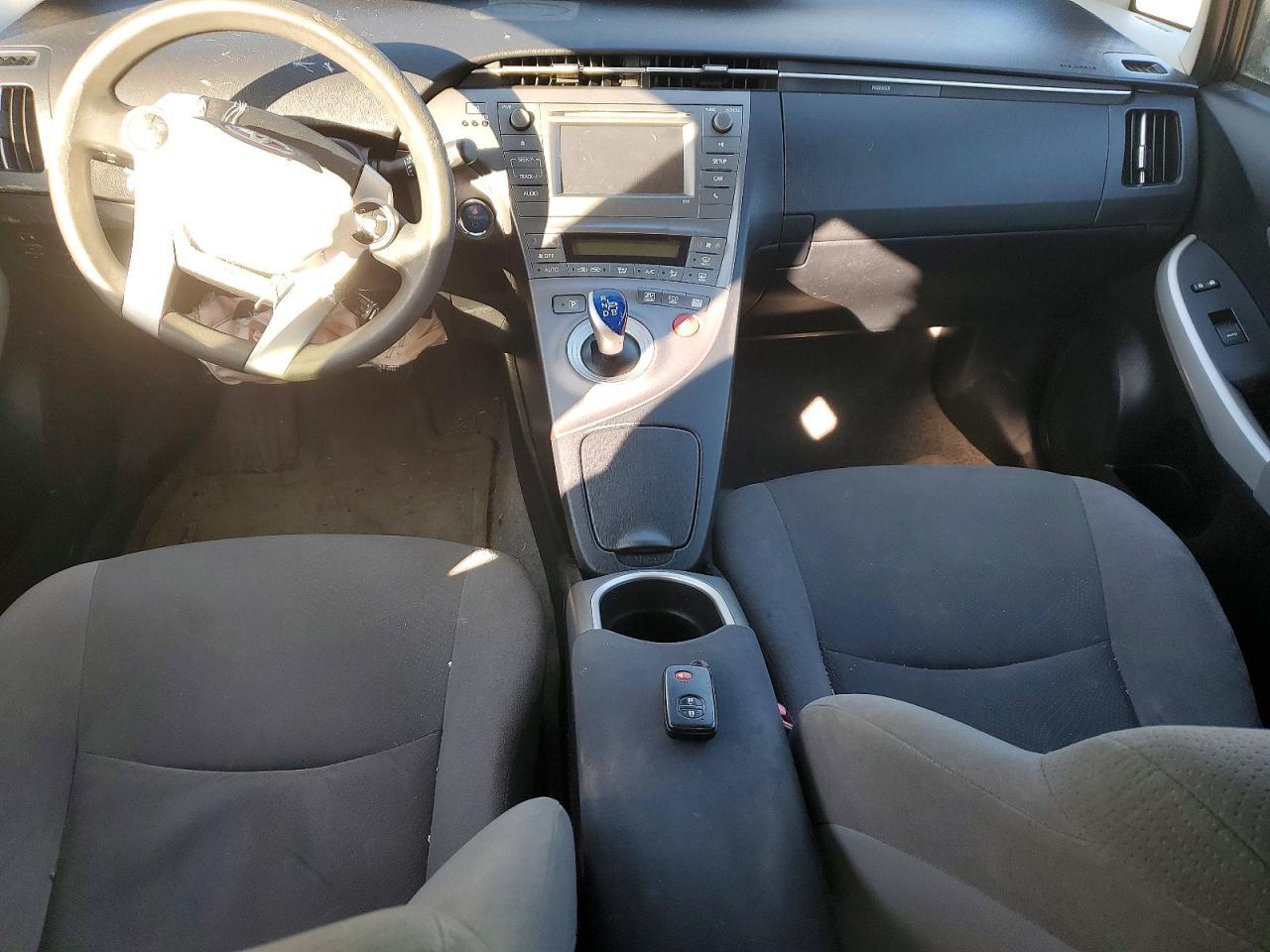 2013 TOYOTA PRIUS